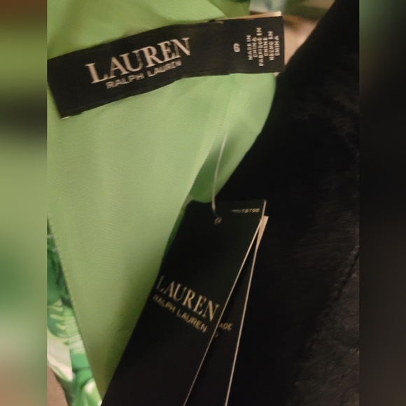 NWT LAUREN RALPH LAUREN Print Charmeuse Tie-Neck Halter Blouse. Sz 6 - Picture 7 of 7